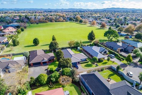 Photo of property in 11 Greenough Place, Rototuna, Hamilton, 3210