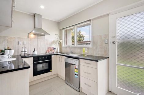 Photo of property in 2/58 Puhinui Road, Papatoetoe, Auckland, 2104