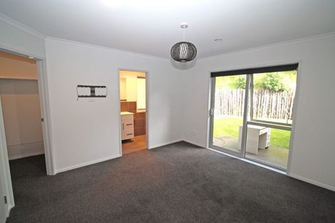 Photo of property in 16e Cyrus Street, Whalers Gate, New Plymouth, 4310