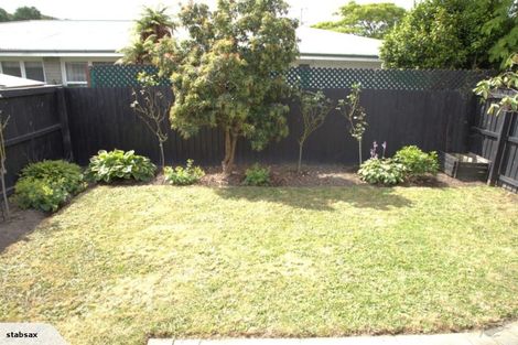 Photo of property in 4/7a Curletts Road, Sockburn, Christchurch, 8042