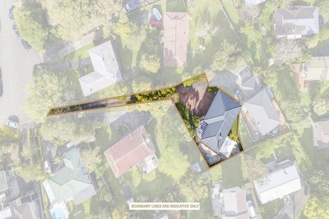 Photo of property in 18 Cottam Grove, Northcross, Auckland, 0632