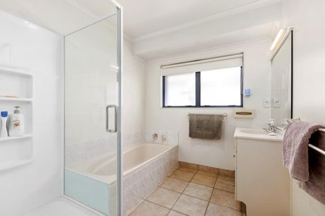 Photo of property in 22 Rochester Place, Bethlehem, Tauranga, 3110