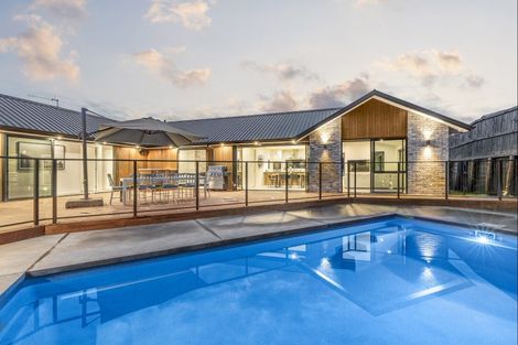 Photo of property in 17 Riverpoint Glade, Flagstaff, Hamilton, 3210