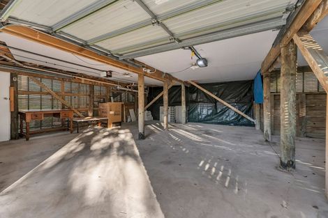 Photo of property in 81a Dundale Avenue, Blockhouse Bay, Auckland, 0600