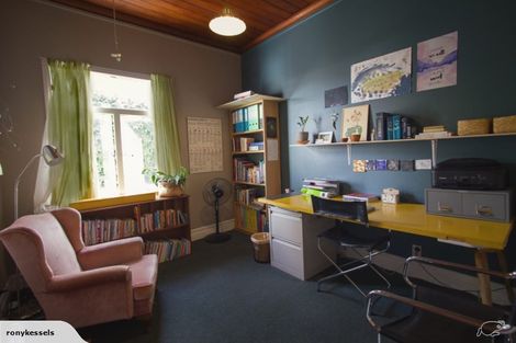 Photo of property in 9 Kinross White Street, Napier South, Napier, 4110