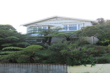 Photo of property in 15 Woodvale Grove, Fairfield, Lower Hutt, 5011