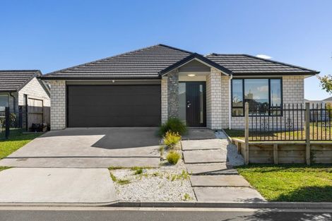 Photo of property in 5 Kaaka Street, Cambridge, 3434