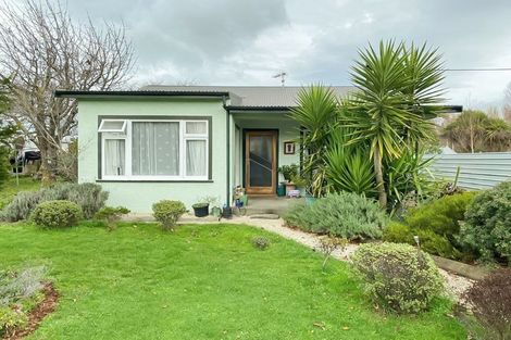 Photo of property in 27 Philip Street, Carterton, 5713