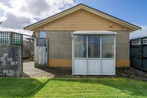 Photo of property in 68 Forfar Crescent, Rockdale, Invercargill, 9812