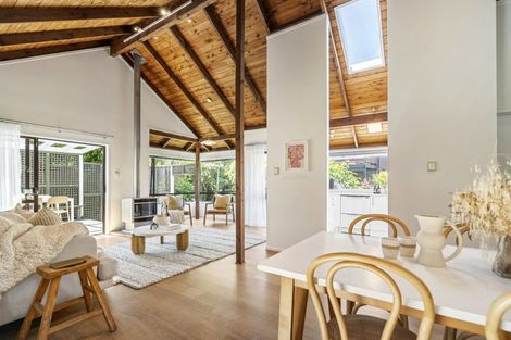 Photo of property in 13a Faulkner Road, Northcote Point, Auckland, 0627