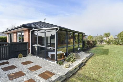 Photo of property in 3 Parkinson Place, Woodend, 7610