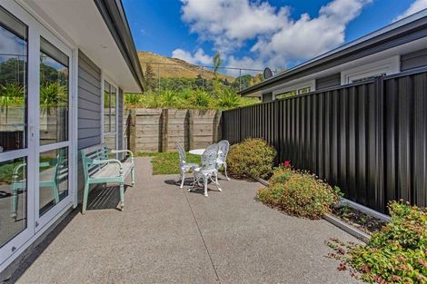 Photo of property in Maltworks Villas, 69/60 Port Hills Road, Heathcote Valley, Christchurch, 8022