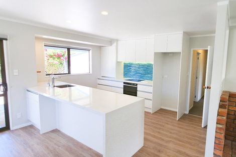 Photo of property in 13-17 Rimutaka Street, Paraparaumu, 5032