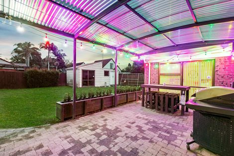 Photo of property in 7 Zenith Place, Conifer Grove, Takanini, 2112