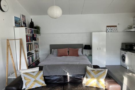 Photo of property in 50 Delhi Crescent, Khandallah, Wellington, 6035