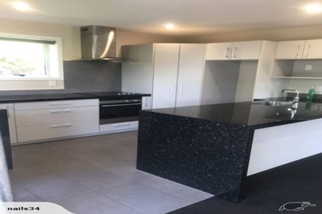 Photo of property in 8 Doyle Place, Avondale, Christchurch, 8061