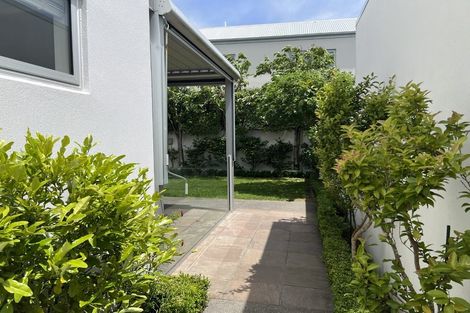 Photo of property in 3 Church Lane, Merivale, Christchurch, 8014