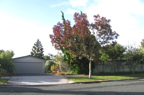 Photo of property in 45 Chatswood Grove, Chatswood, Auckland, 0626