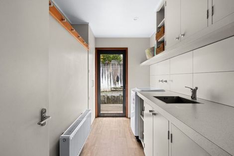 Photo of property in 2 Ritchie Place, Havelock North, 4130