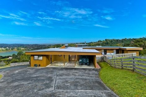 Photo of property in 291 Paremoremo Road, Paremoremo, Auckland, 0632