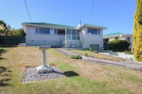 Photo of property in 8 Oxford Street, Holmes Hill, Oamaru, 9401