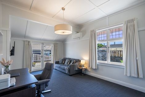 Photo of property in 556a Queen Street East, Levin, 5510