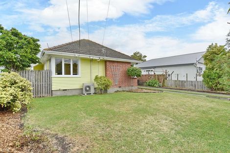 Photo of property in 37 Mackworth Street, Woolston, Christchurch, 8062