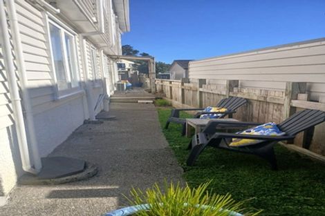 Photo of property in 7 Stephen Street, Johnsonville, Wellington, 6037