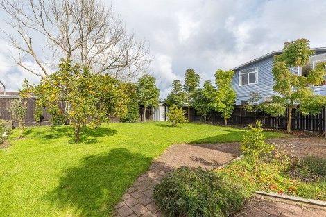 Photo of property in 177 Beach Haven Road, Beach Haven, Auckland, 0626