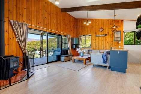 Photo of property in 5b Kingfisher Road, Takamatua, 7581