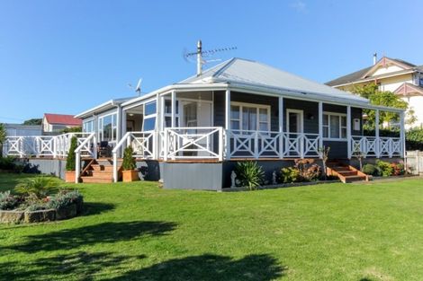 Photo of property in 6 Mouatt Street, Waitara, 4320