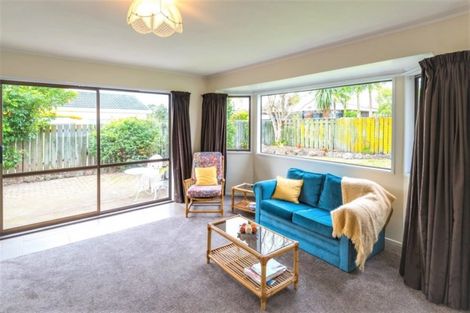 Photo of property in 14a Bungalore Place, Half Moon Bay, Auckland, 2012