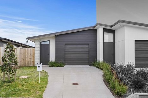 Photo of property in 16b Komata Crescent, Papamoa Beach, Papamoa, 3118