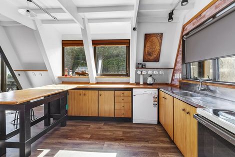 Photo of property in 1 Mapplebeck Street, Titahi Bay, Porirua, 5022