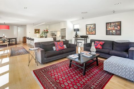 Photo of property in 39 Makora Street, Fendalton, Christchurch, 8041