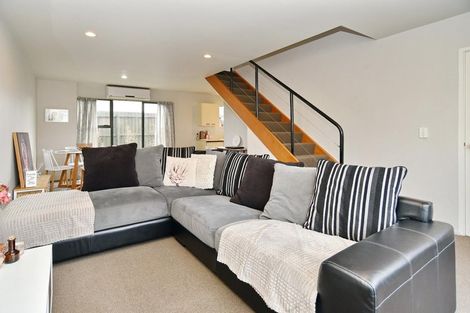 Photo of property in 7 Gracefield Avenue, Christchurch Central, Christchurch, 8013