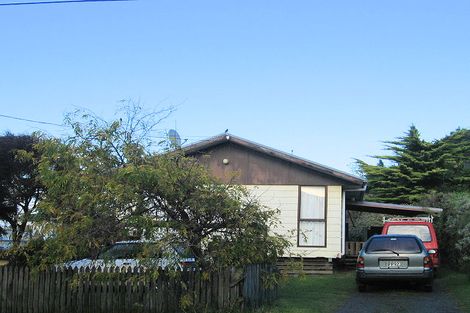 Photo of property in 32 Sweetman Avenue, Paraparaumu Beach, Paraparaumu, 5032