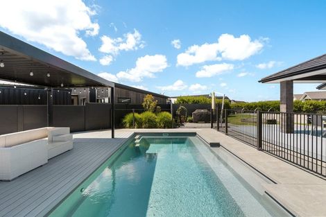 Photo of property in 15 Mike Smith Drive, Cambridge, 3434