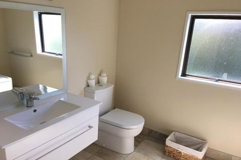 Photo of property in 33b Lochee Road, Upper Riccarton, Christchurch, 8041