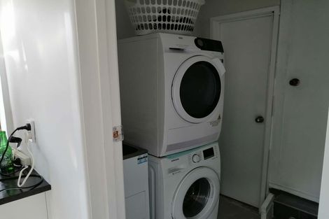 Photo of property in 233 Glengarry Road, Glen Eden, Auckland, 0602