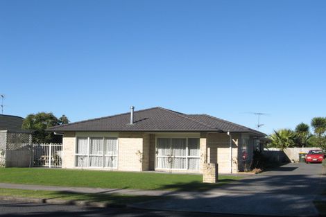 Photo of property in 54 Wattle Farm Road, Wattle Downs, Auckland, 2103