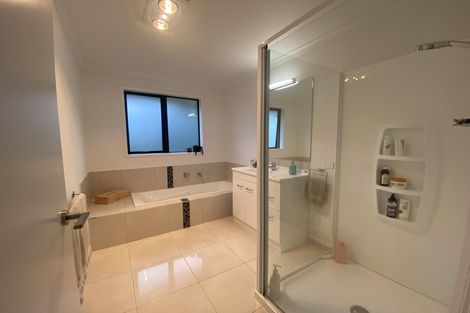 Photo of property in 33 Amsharlo Drive, Kerikeri, 0230