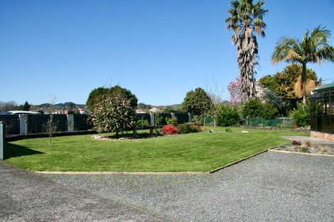 Photo of property in 70 Great South Road, Huntly, 3700