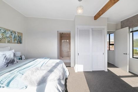 Photo of property in 4 Park Avenue, Titahi Bay, Porirua, 5022