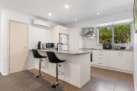 Photo of property in 82 Barbados Way, One Tree Point, 0118