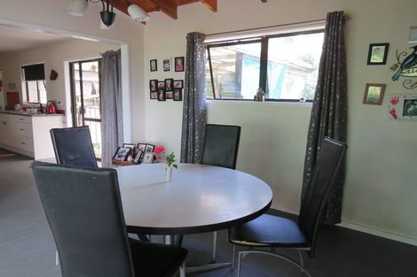 Photo of property in 244 Tinopai Road, Matakohe, 0593