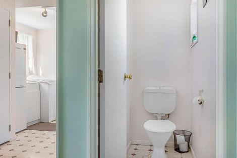 Photo of property in 5 Dudley Crescent, Cable Bay, 0420