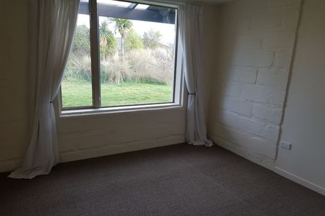 Photo of property in 70 Queens Avenue, Waikuku Beach, 7402