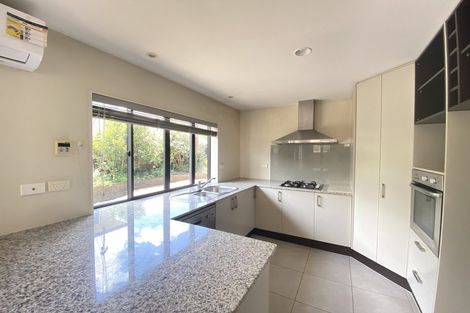 Photo of property in 60 Baverstock Road, Flat Bush, Auckland, 2016