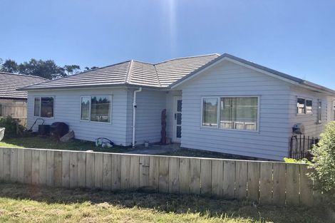 Photo of property in 7 Sauterne Road, Kumeu, 0810